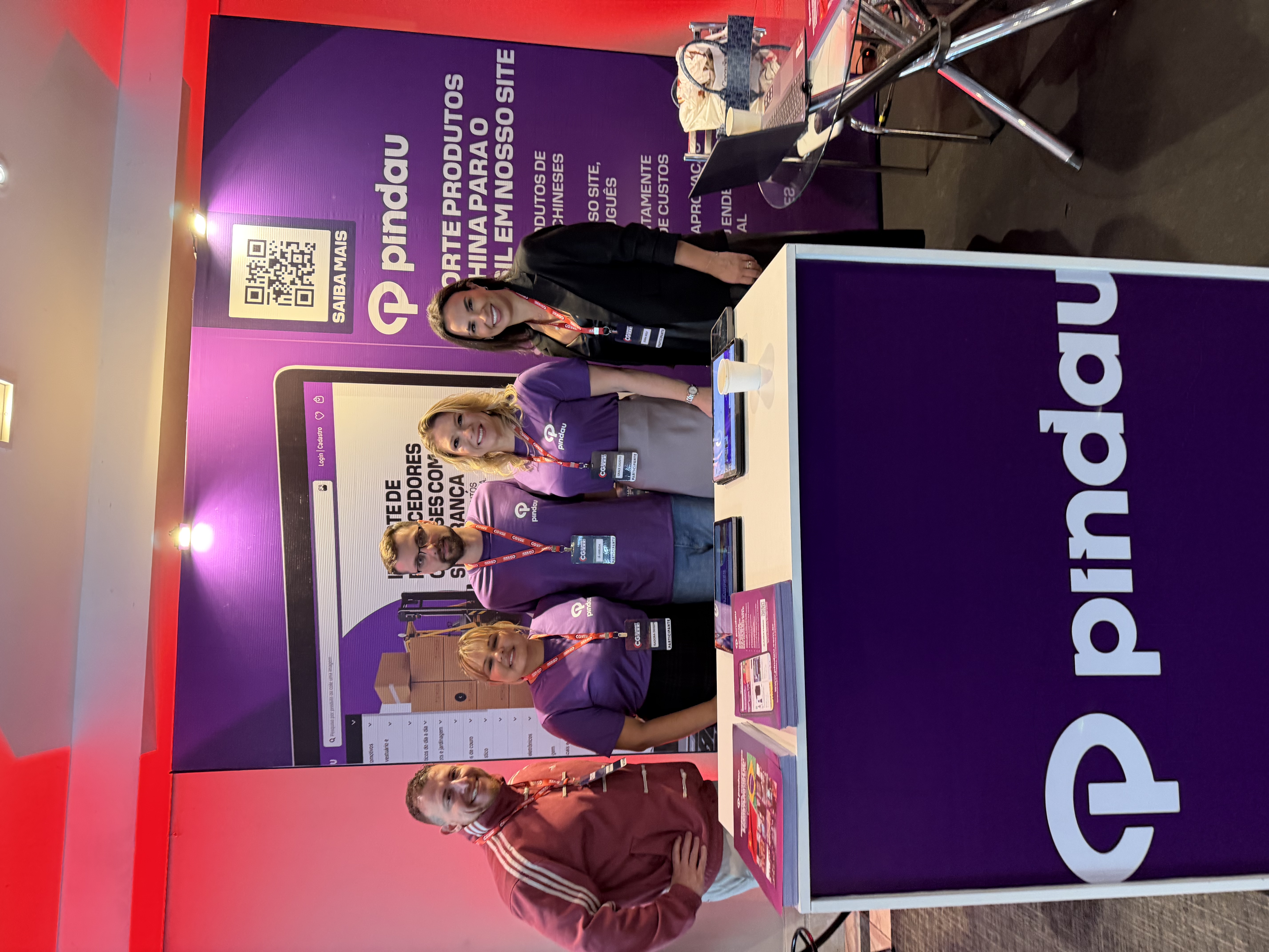 Equipe Pindau em evento e feira de negócios